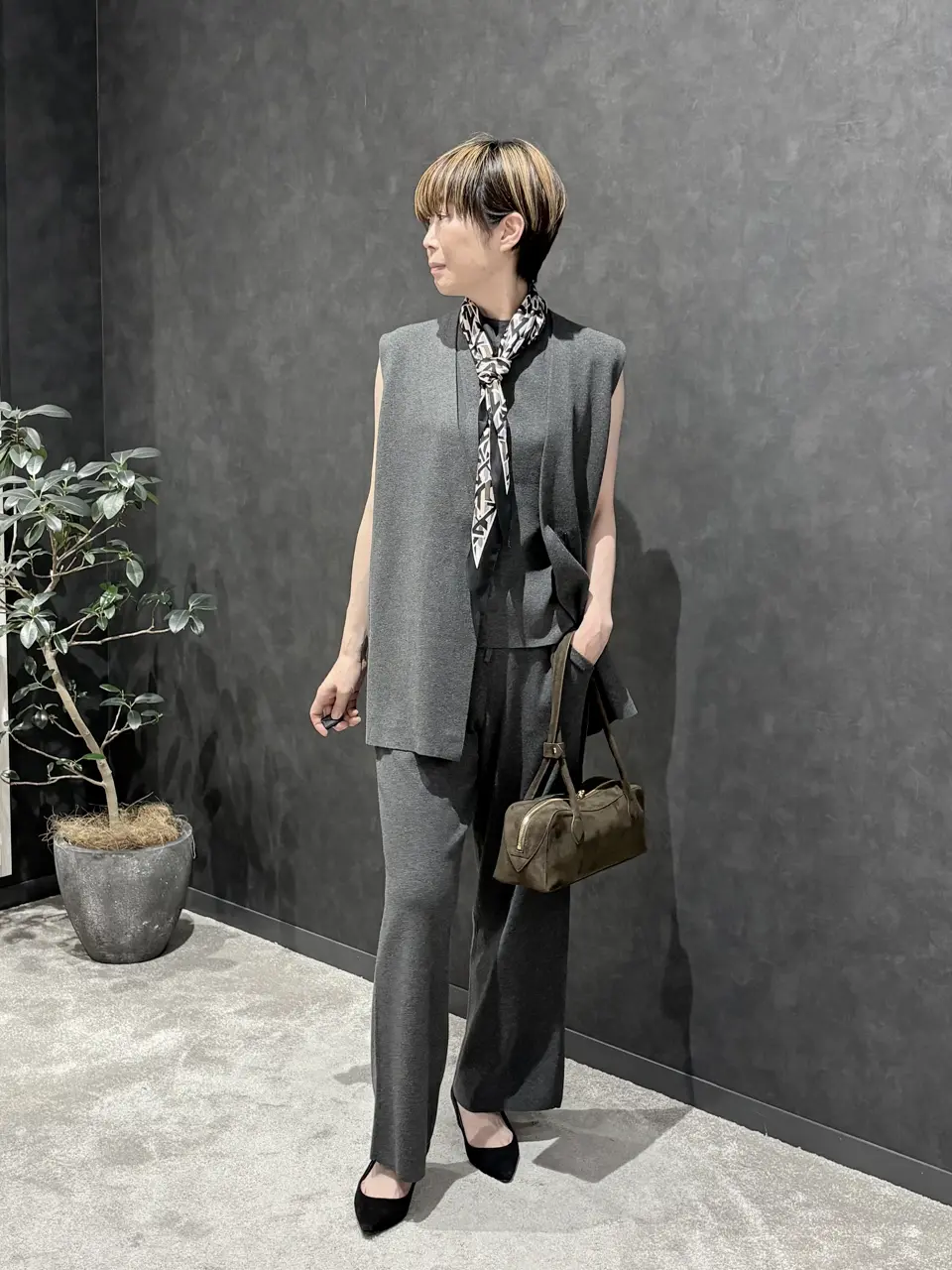 ONWARD CROSSET SELECT 岩舘 コーディネート画像