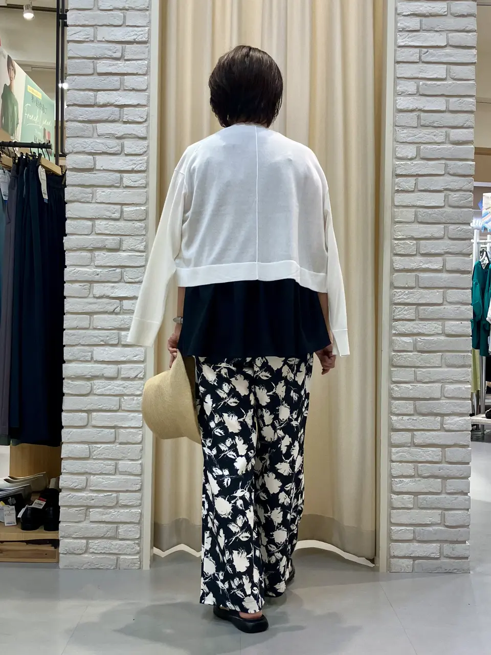 ONWARD CROSSET SELECT Tomi コーディネート画像