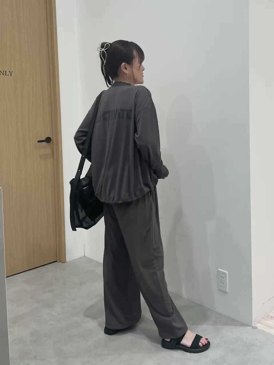 ONWARD CROSSET SELECT 杉本 コーディネート画像