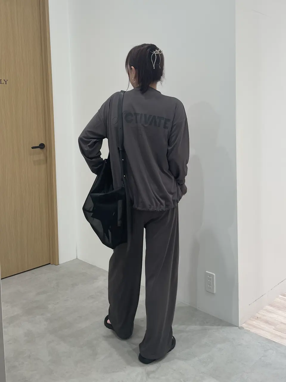 ONWARD CROSSET SELECT 杉本 コーディネート画像