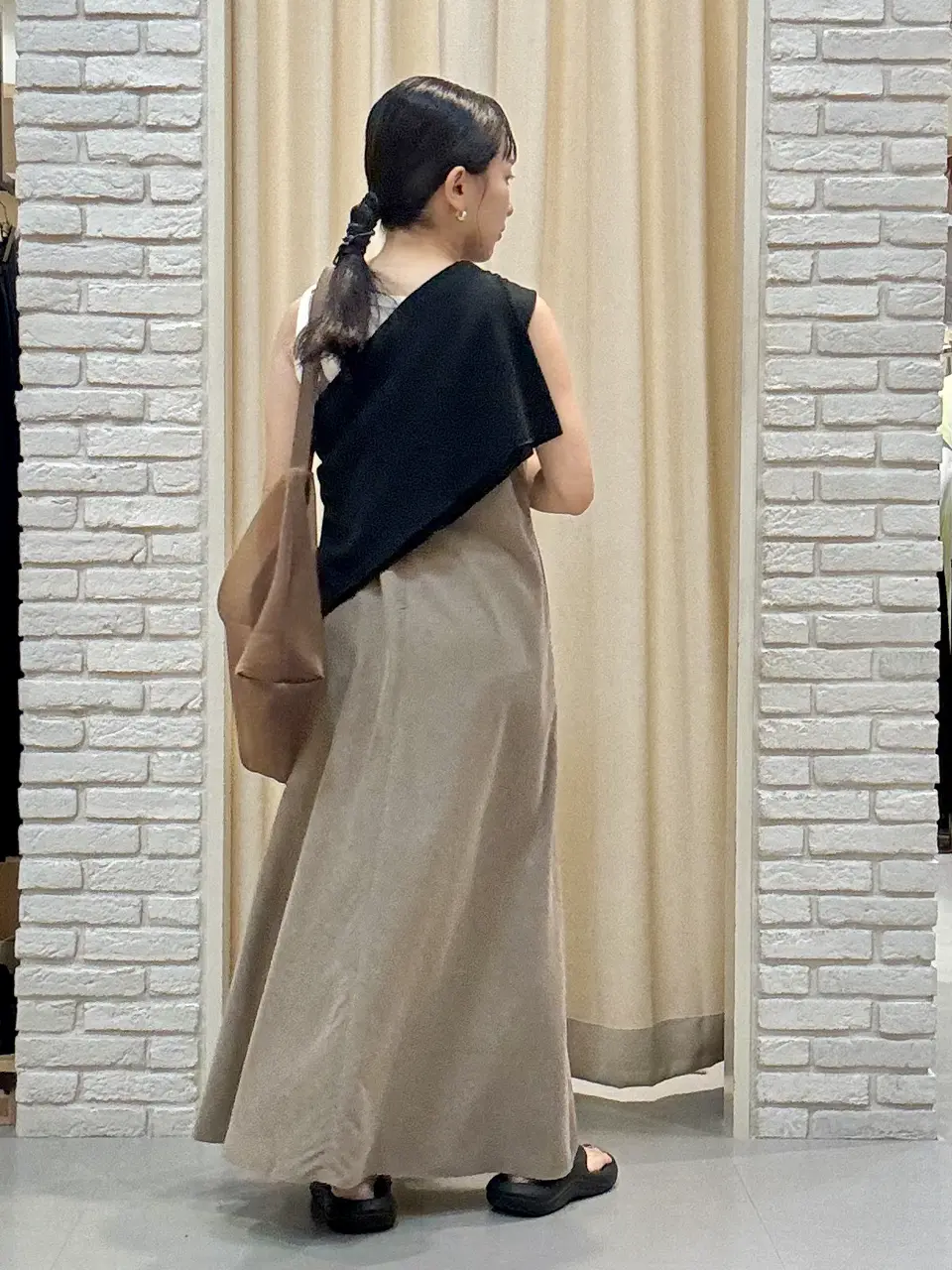 ONWARD CROSSET SELECT 服部 コーディネート画像