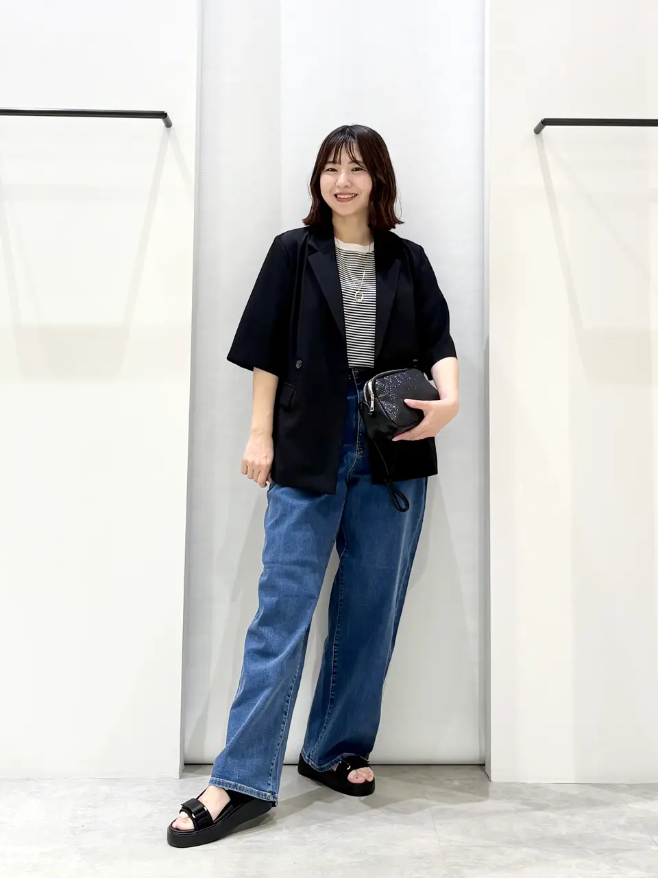＊週末限定＊UNFIRO アンフィーロ オンワード樫山 軽量 洗える ベスト UNFILO」VERYとコラボした“水際服”の人気アイテムが追加予約販売