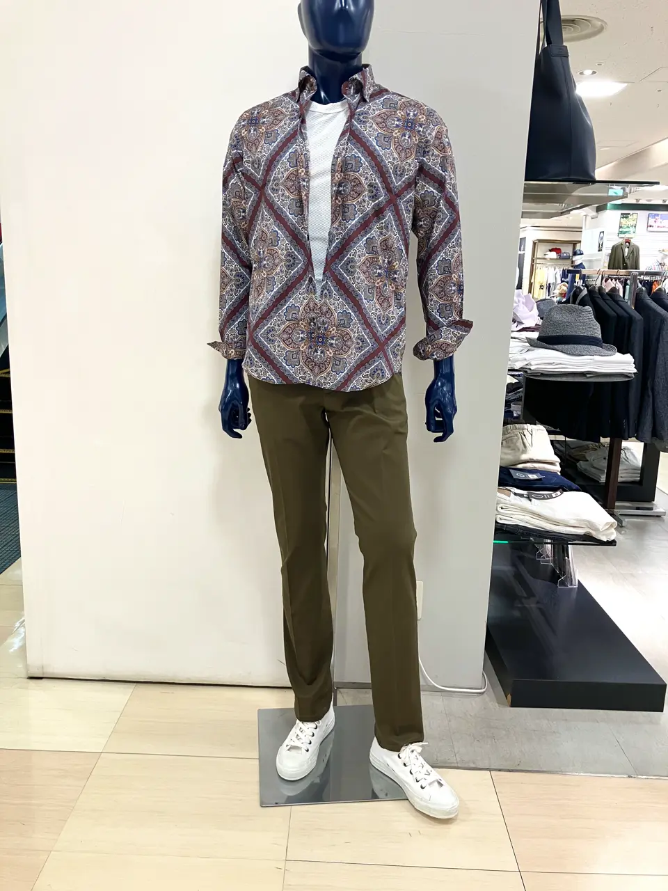 ONWARD CROSSET SELECT 斉藤 コーディネート画像