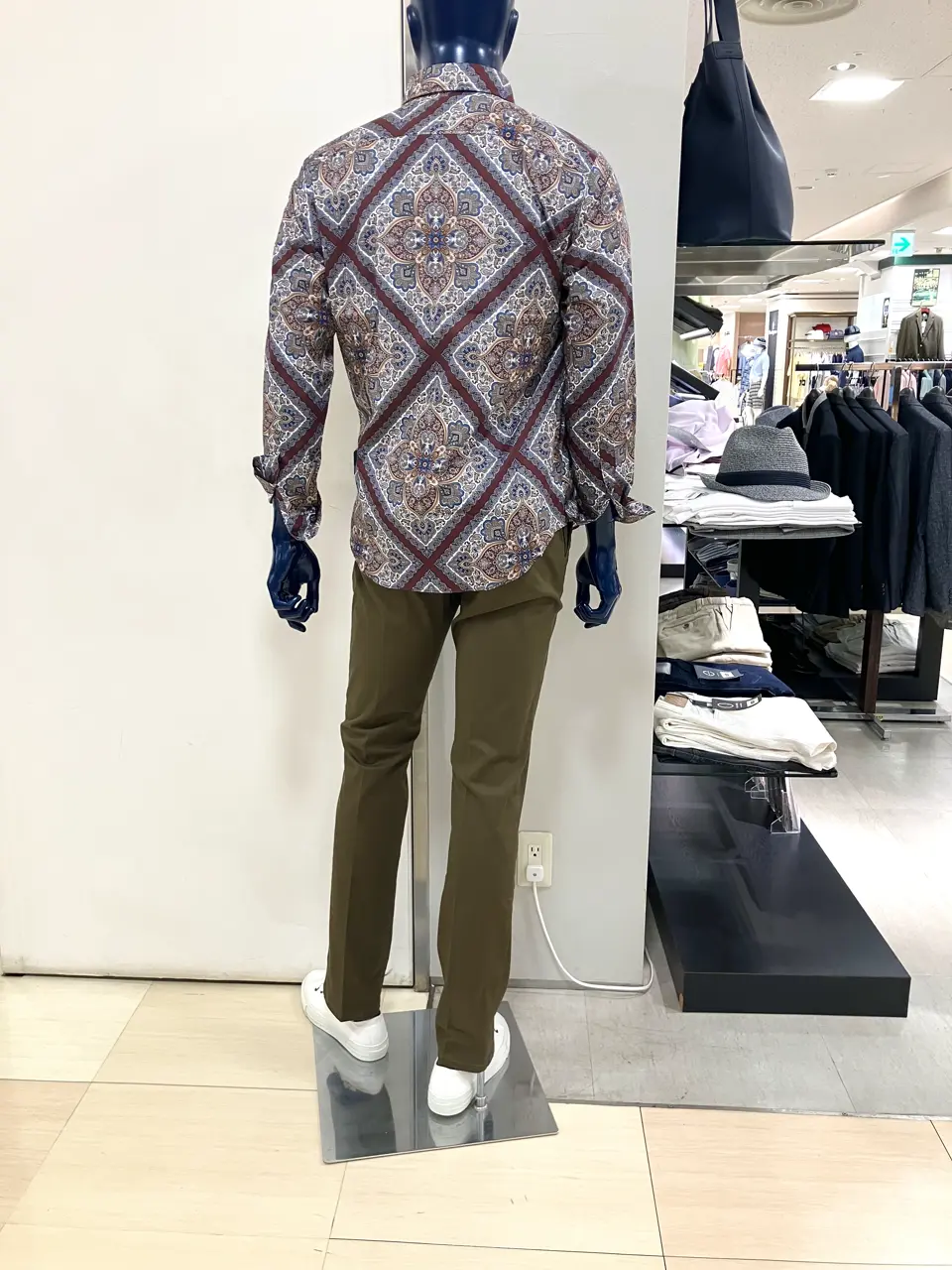 ONWARD CROSSET SELECT 斉藤 コーディネート画像