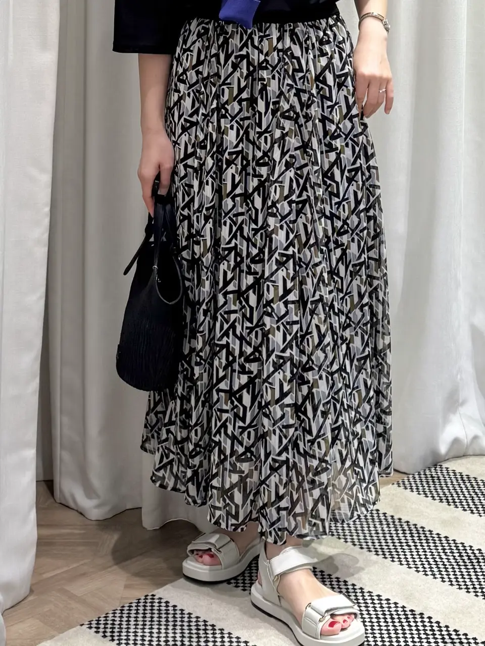 ONWARD CROSSET SELECT KURIYAMA コーディネート画像