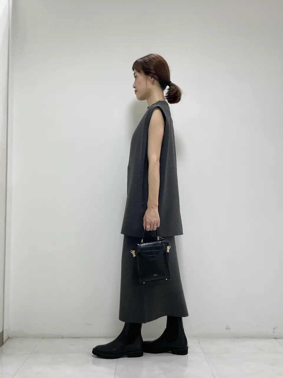 ONWARD CROSSET SELECT 岡田 コーディネート画像