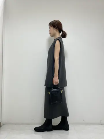 ONWARD CROSSET SELECT 岡田 コーディネート画像