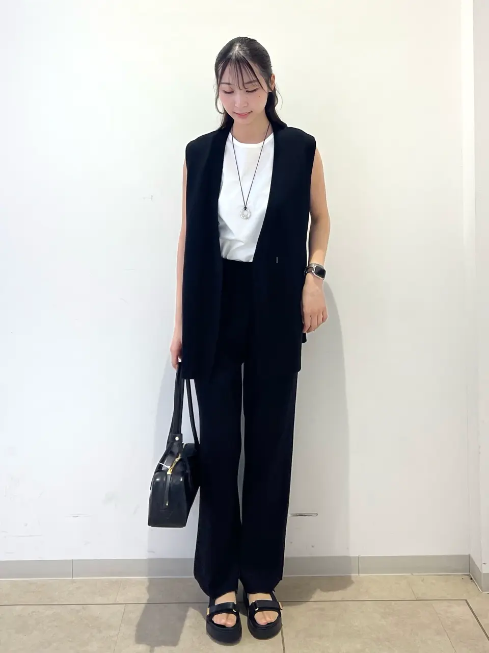 ONWARD CROSSET SELECT 内田 コーディネート画像