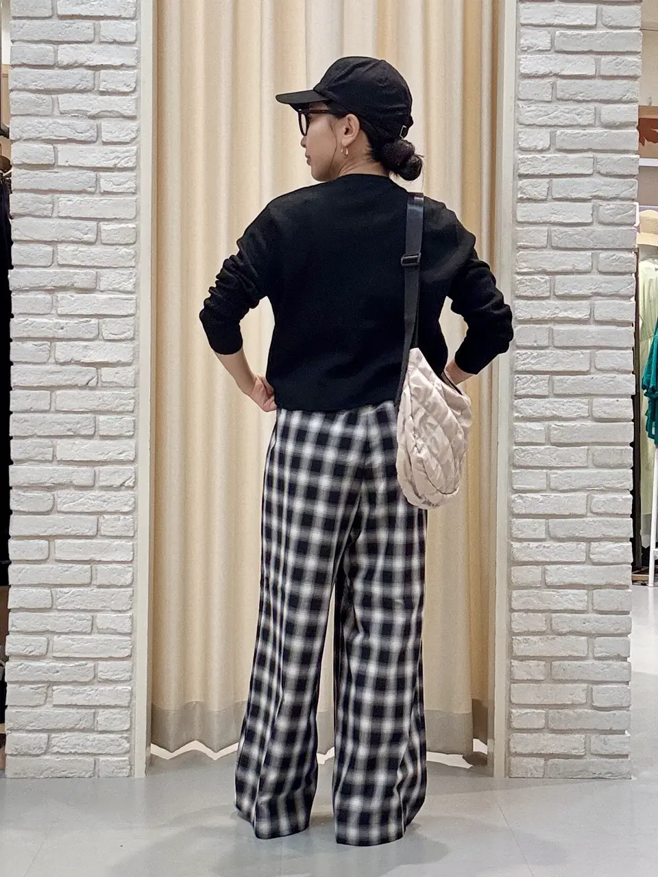 ONWARD CROSSET SELECT 服部 コーディネート画像