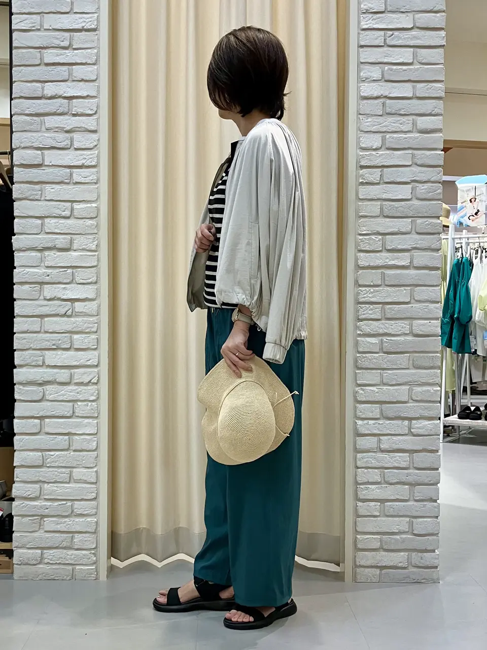 ONWARD CROSSET SELECT Tomi コーディネート画像