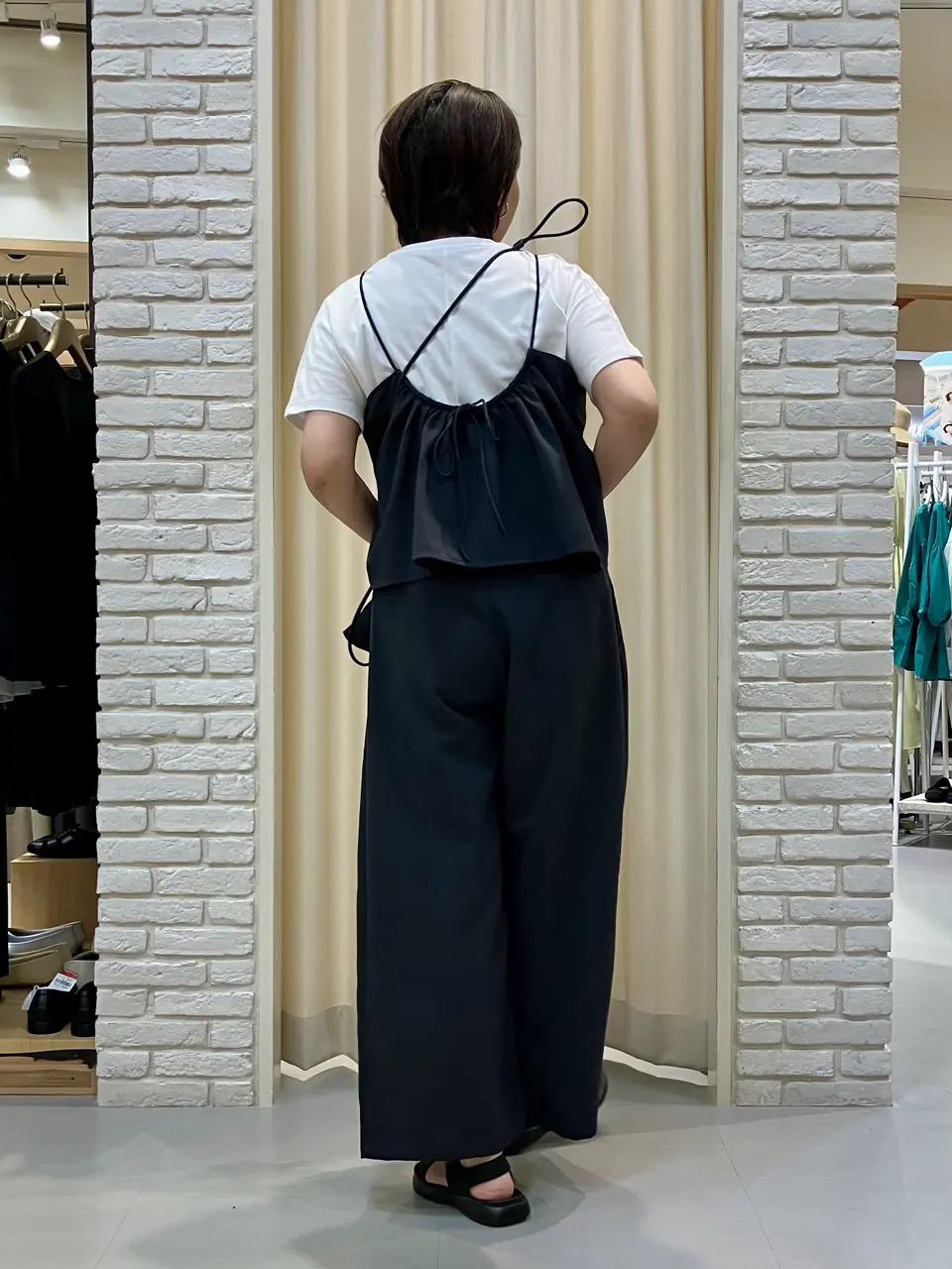 ONWARD CROSSET SELECT Tomi コーディネート画像