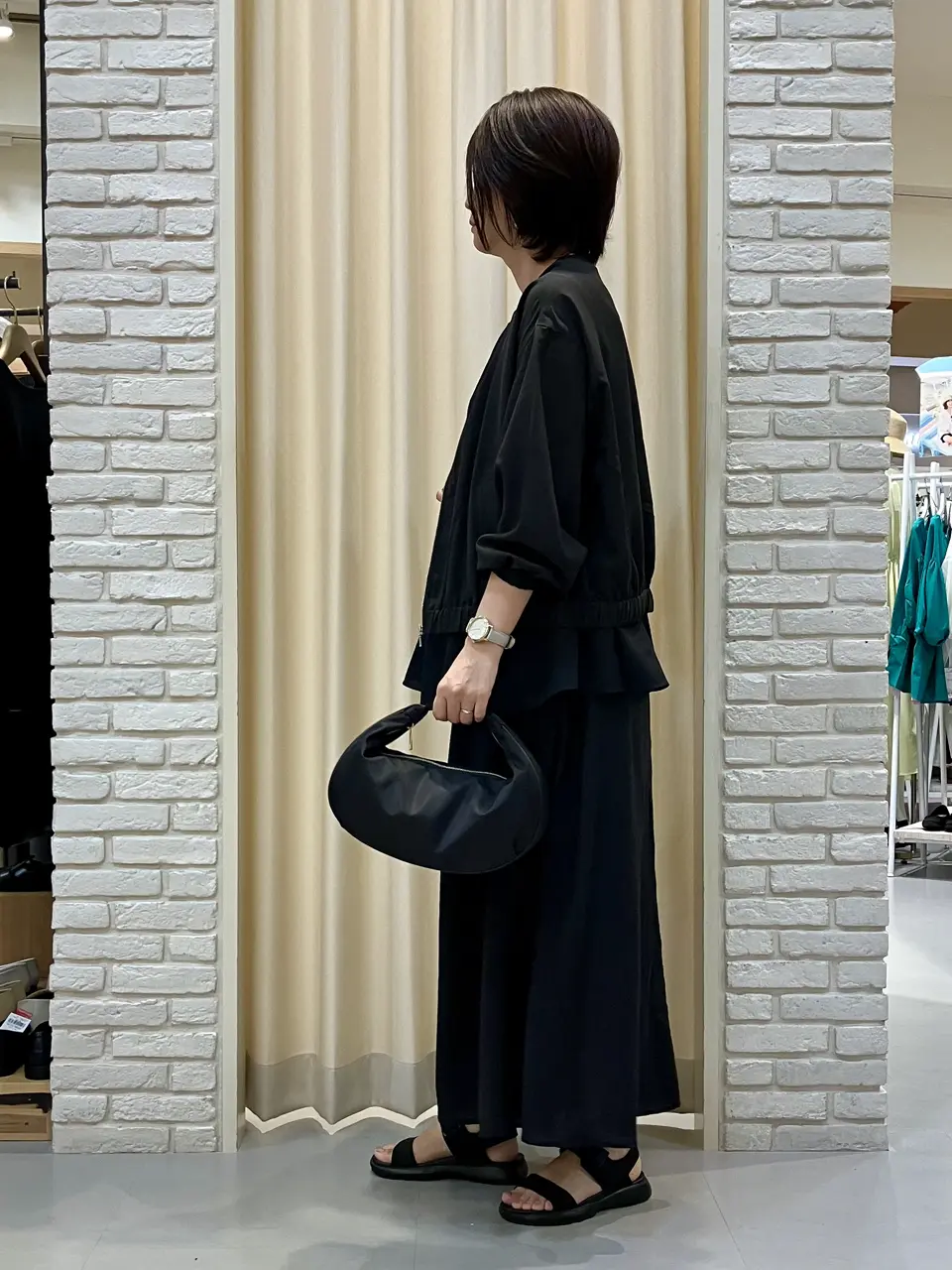 ONWARD CROSSET SELECT Tomi コーディネート画像