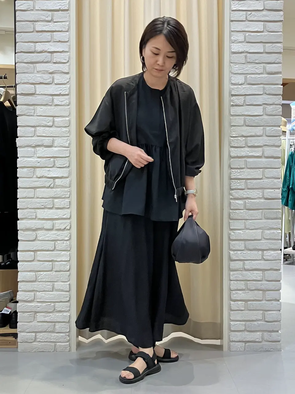 ONWARD CROSSET SELECT Tomi コーディネート画像