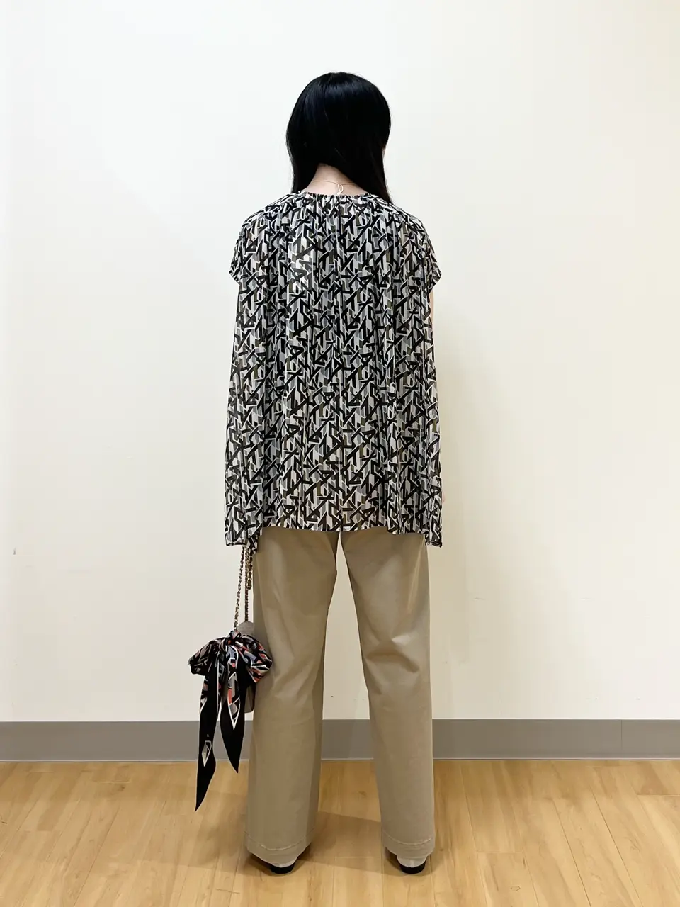 ONWARD CROSSET SELECT Aina コーディネート画像