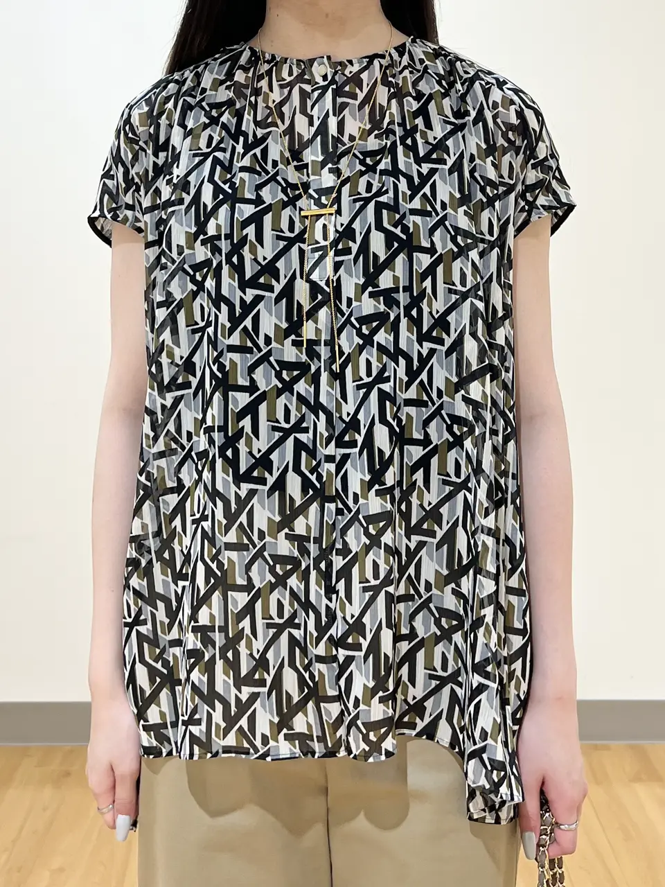 ONWARD CROSSET SELECT Aina コーディネート画像