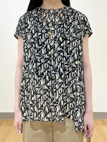 ONWARD CROSSET SELECT Aina コーディネート画像