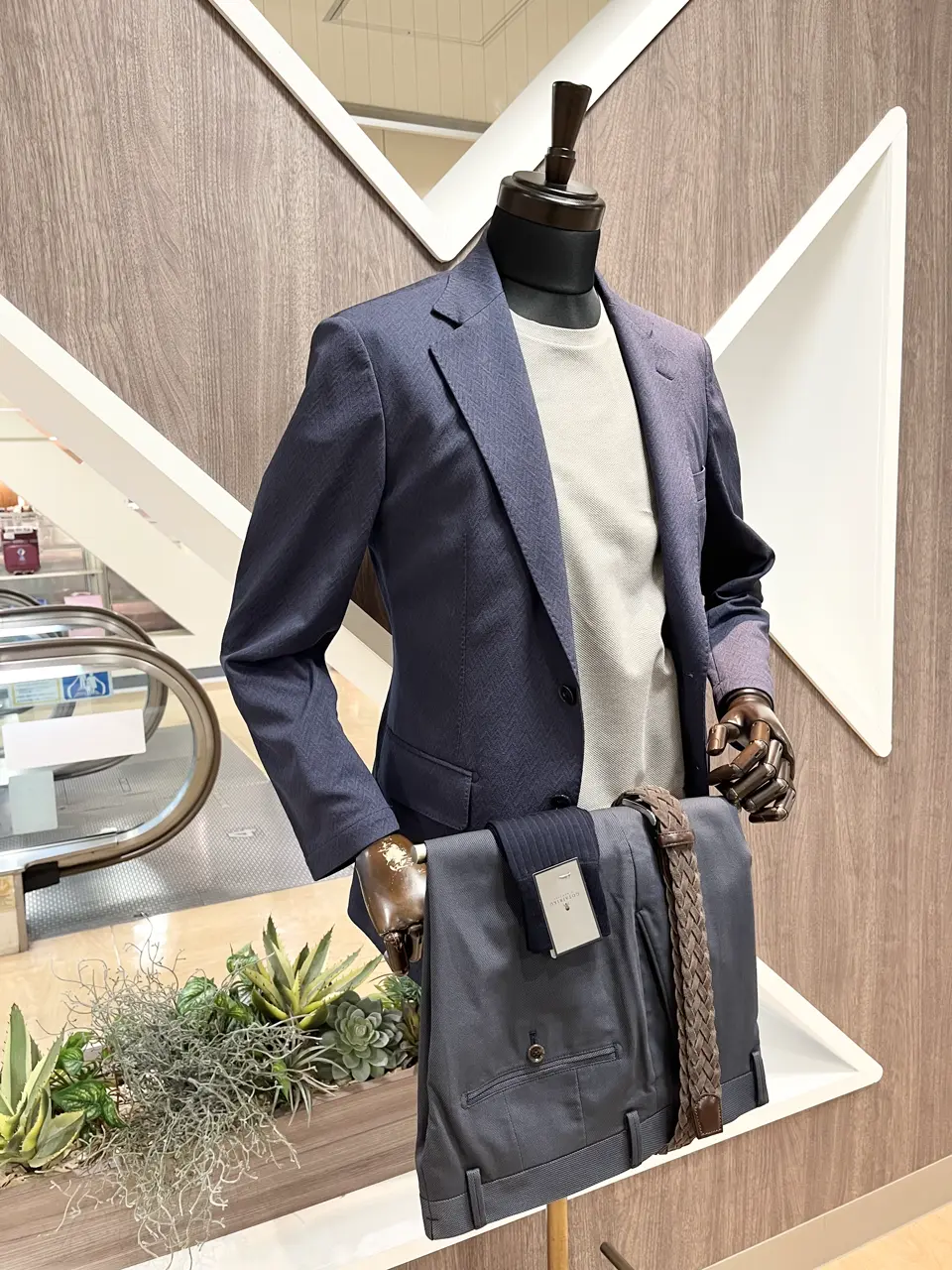 ONWARD CROSSET SELECT 小管 コーディネート画像