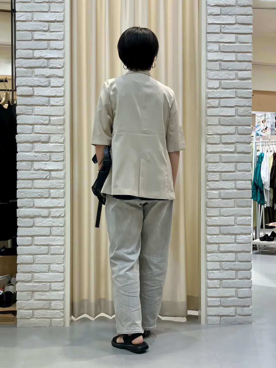 ONWARD CROSSET SELECT Tomi コーディネート画像