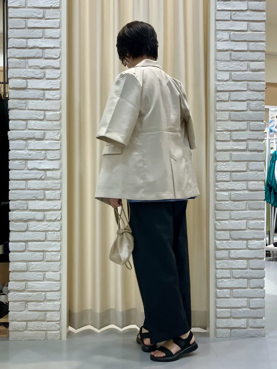 ONWARD CROSSET SELECT Tomi コーディネート画像