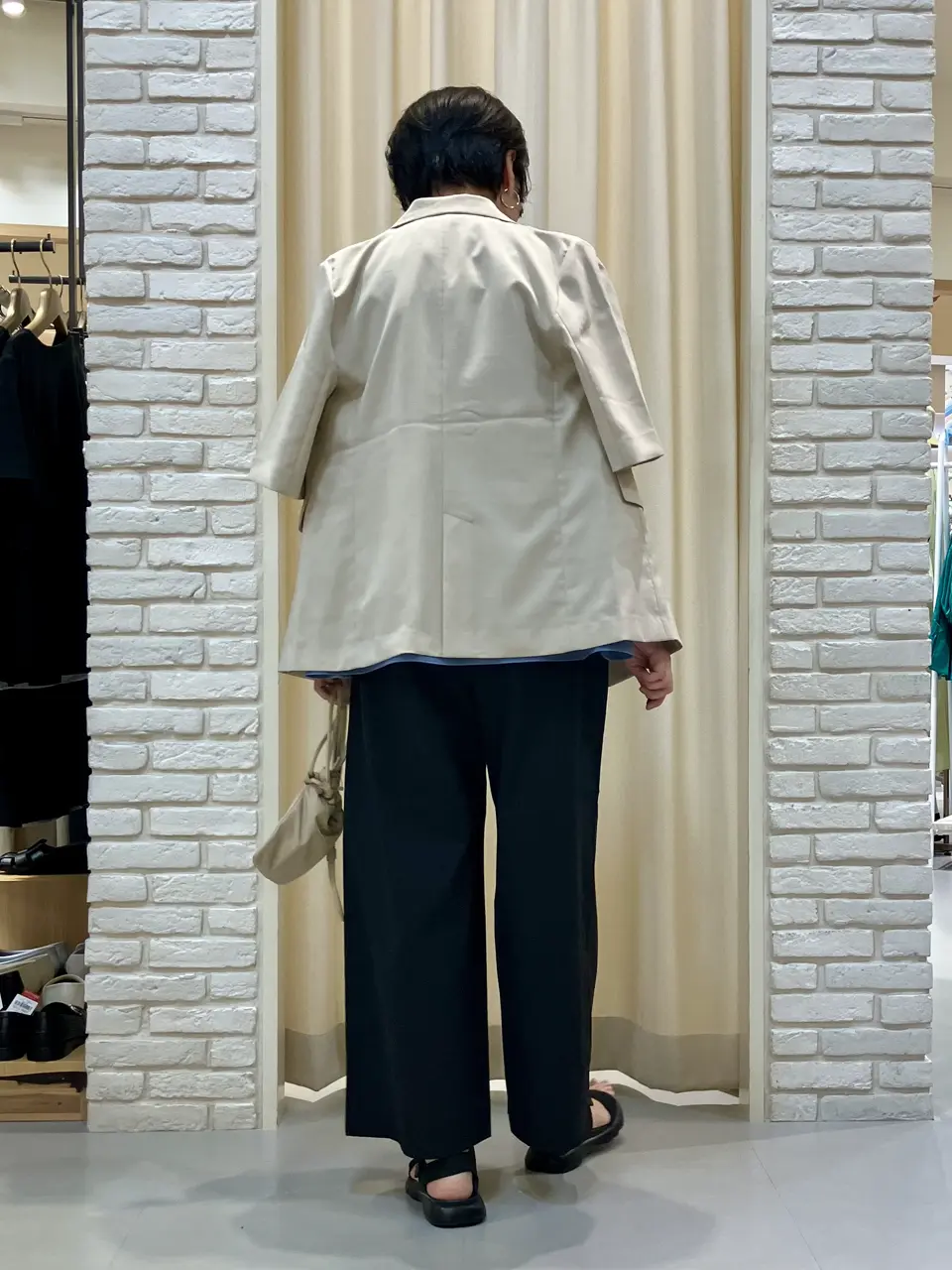 ONWARD CROSSET SELECT Tomi コーディネート画像