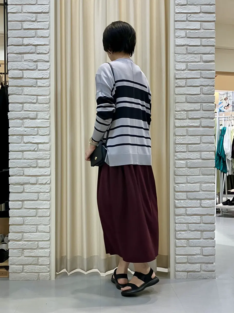 ONWARD CROSSET SELECT Tomi コーディネート画像