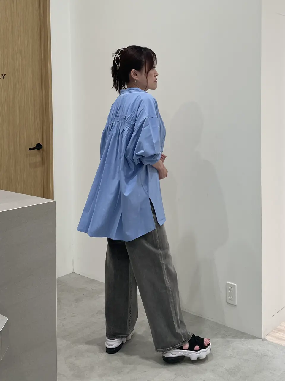 ONWARD CROSSET SELECT 杉本 コーディネート画像