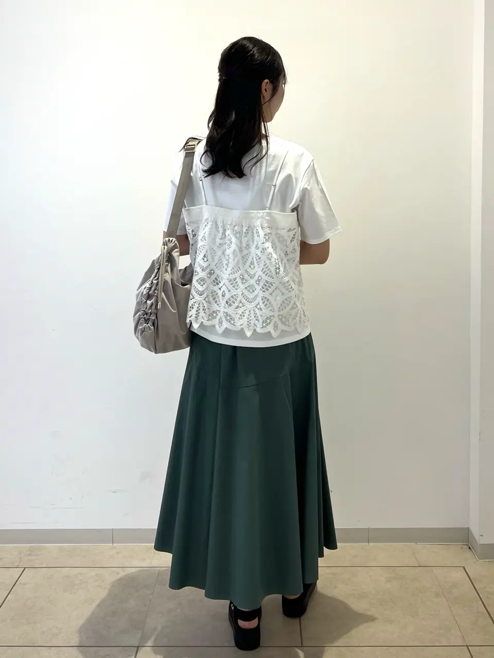 ONWARD CROSSET SELECT 内田 コーディネート画像