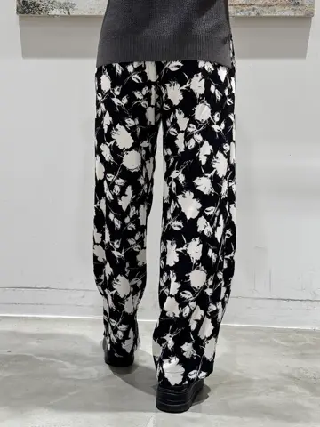 ONWARD CROSSET SELECT 石井 コーディネート画像