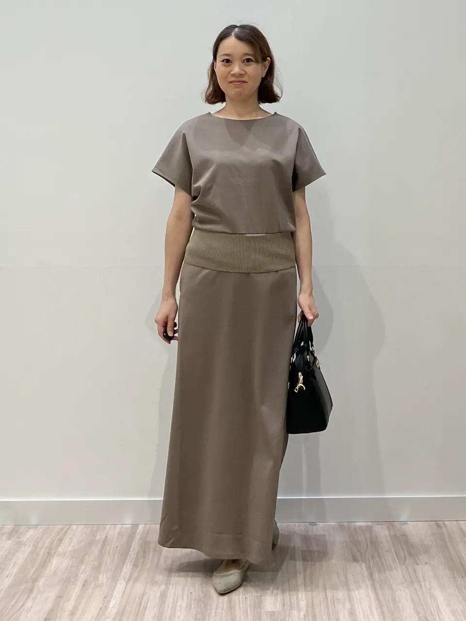 最終！新品！アンクレイヴ✴︎ジャンプスーツ✴︎オールインワン✴︎サイズ1✴︎ベージュ uncrave 2025.09.05 WOMEN ニュース | ファッション通販サイト