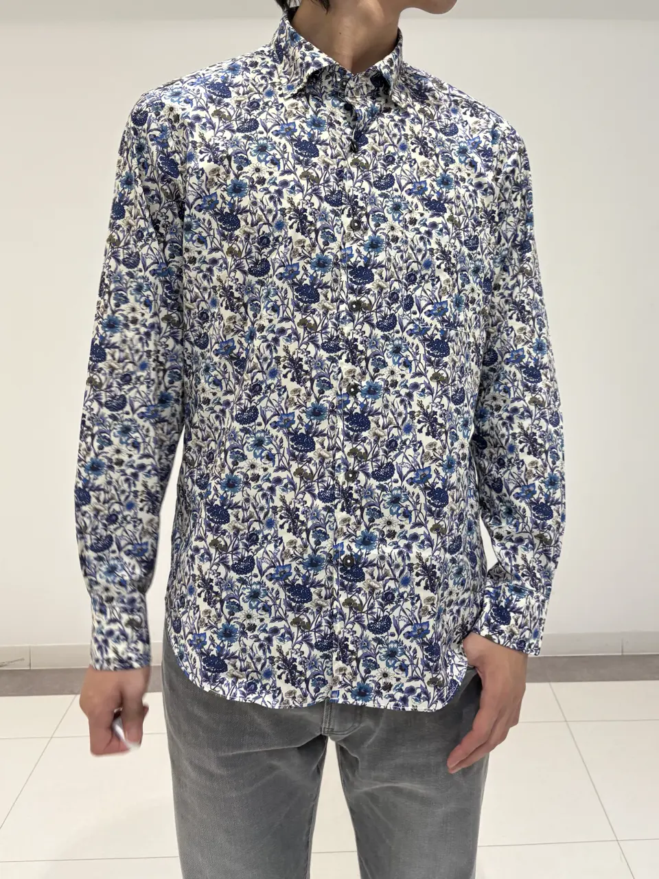 ONWARD CROSSET SELECT 石川　凌大 コーディネート画像