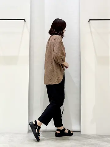 ONWARD CROSSET SELECT 横田 コーディネート画像