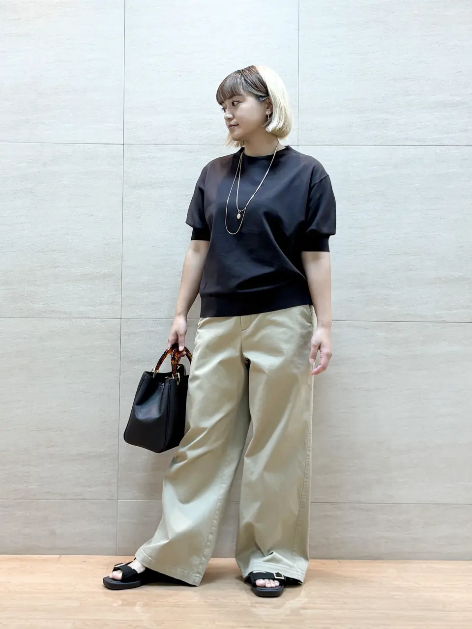 ONWARD CROSSET SELECT 佐藤 コーディネート画像