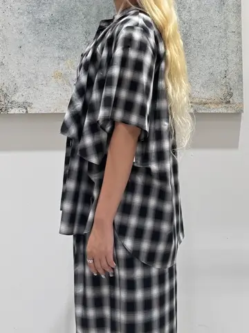 ONWARD CROSSET SELECT 石井 コーディネート画像