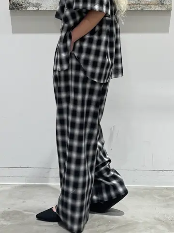 ONWARD CROSSET SELECT 石井 コーディネート画像