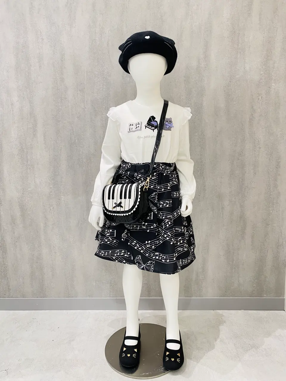 ONWARD CROSSET SELECT m.n コーディネート画像