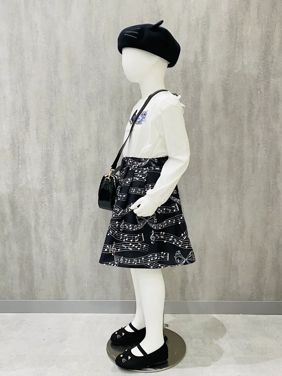 ONWARD CROSSET SELECT m.n コーディネート画像