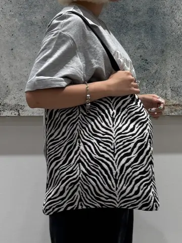 ONWARD CROSSET SELECT 石井 コーディネート画像