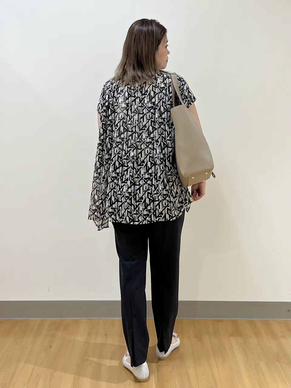 ONWARD CROSSET SELECT TAMAGAWA コーディネート画像