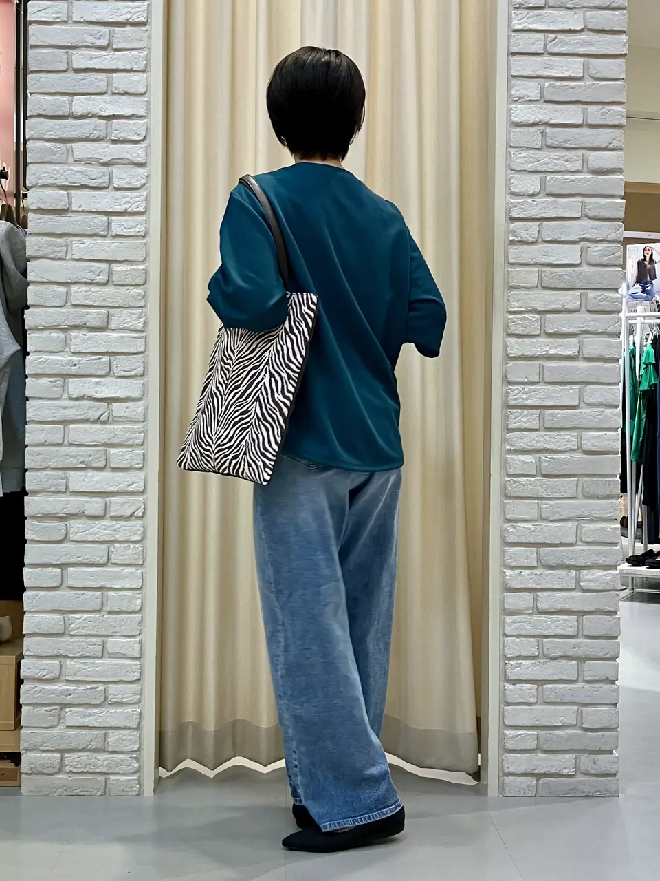 ONWARD CROSSET SELECT Tomi コーディネート画像