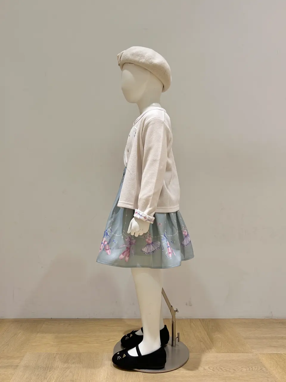 ONWARD CROSSET SELECT 尾野 コーディネート画像