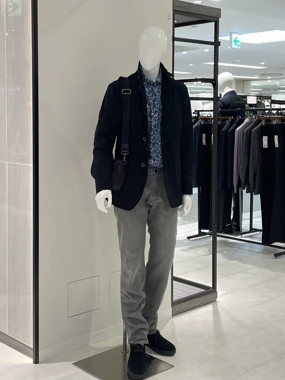 ONWARD CROSSET SELECT Sasaki コーディネート画像