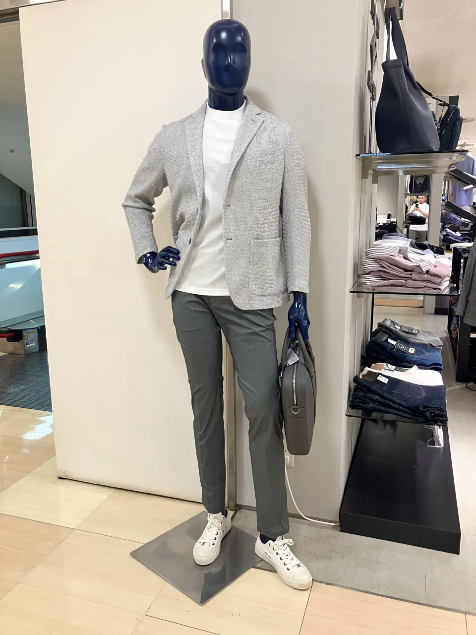 ほぼ未使用！Joseph homme ジャージー素材ダークネイビーXL(50) ほぼ未使用！Joseph homme ジャージー素材ダークネイビーXL(50)
