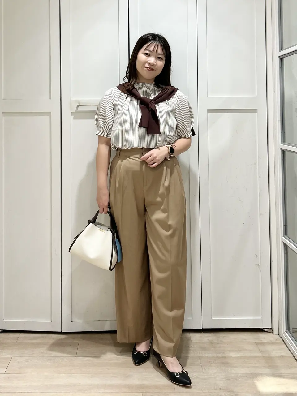 美品　kumikyoku セットアップ グレージュ ストライプ 360°キレイ 2Wayストレッチノーカラージャケット グレー