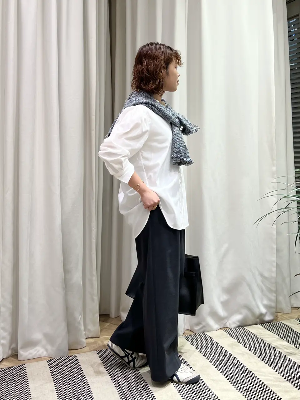 ONWARD CROSSET SELECT 伊藤 コーディネート画像