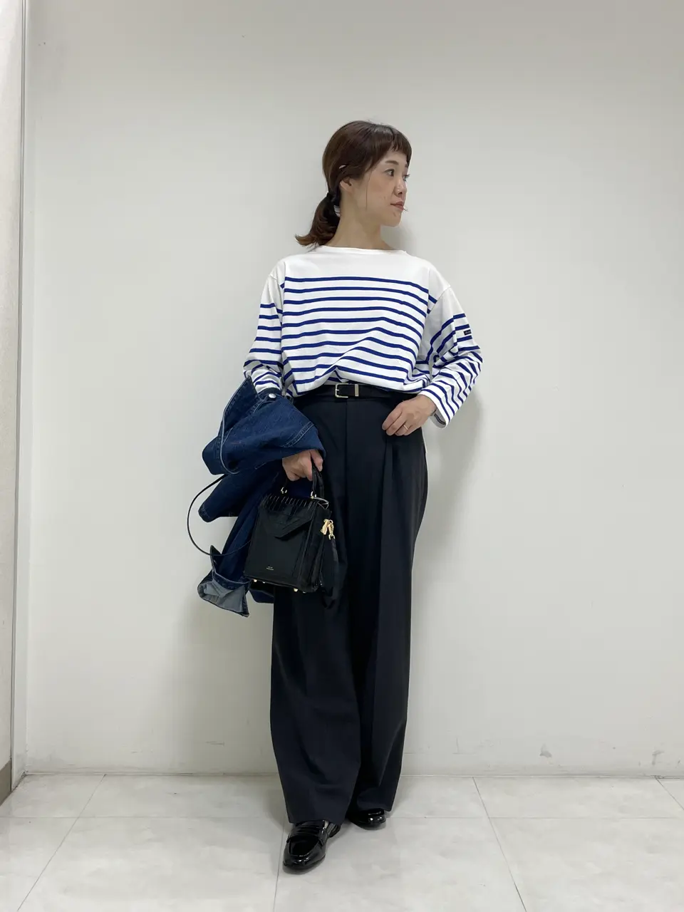 ONWARD CROSSET SELECT 岡田 コーディネート画像