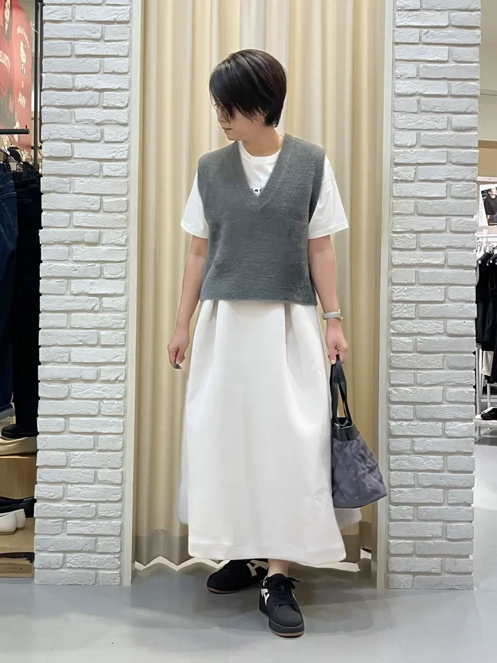 ONWARD CROSSET SELECT Tomi コーディネート画像