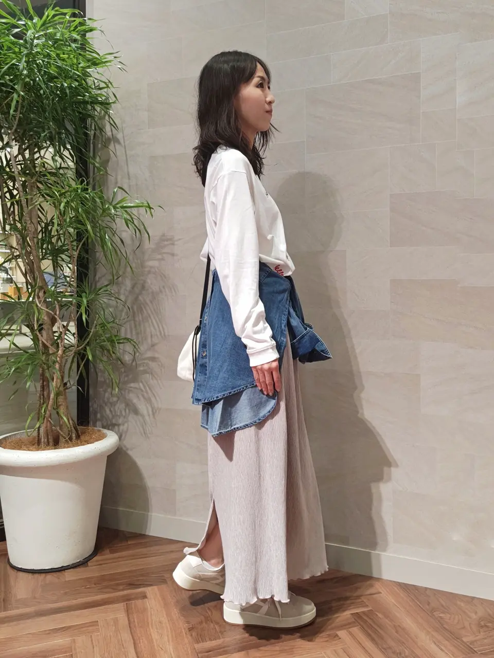 ONWARD CROSSET SELECT 浅岡 コーディネート画像