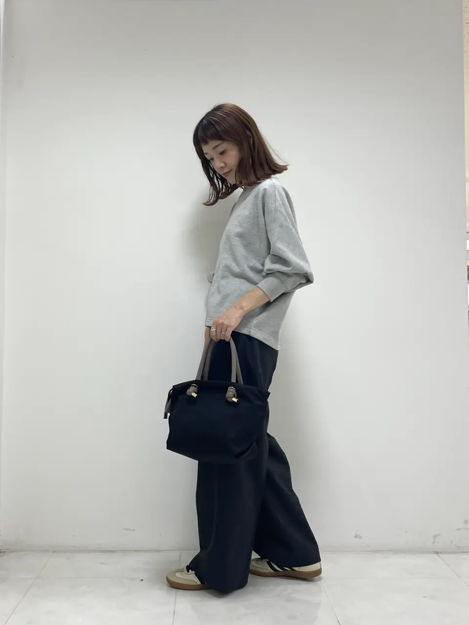 ONWARD CROSSET SELECT 岡田 コーディネート画像