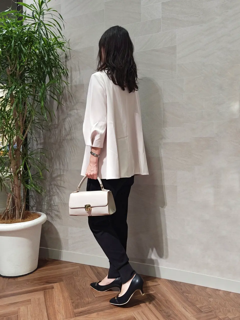 ONWARD CROSSET SELECT 浅岡 コーディネート画像