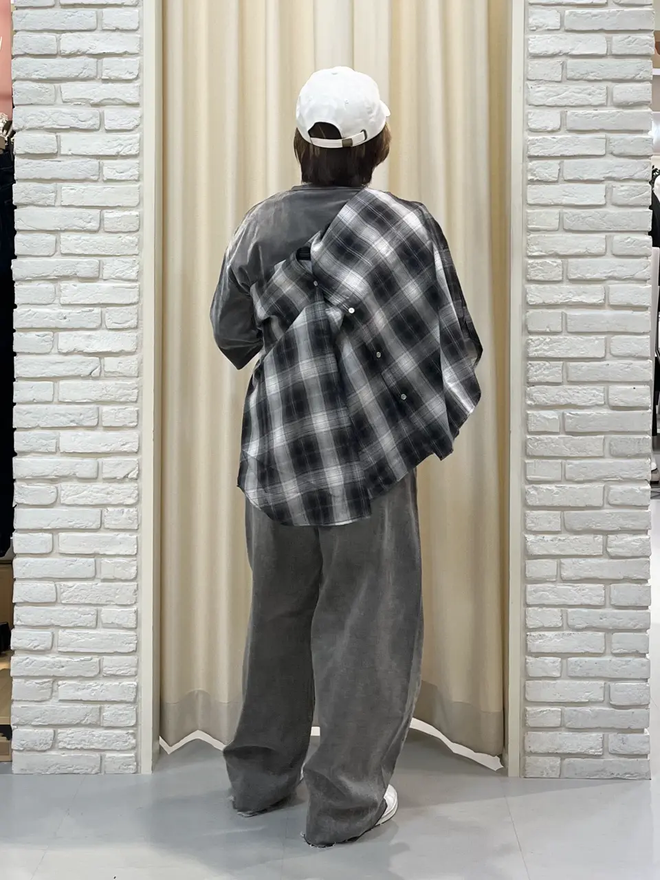 ONWARD CROSSET SELECT 吉田 コーディネート画像